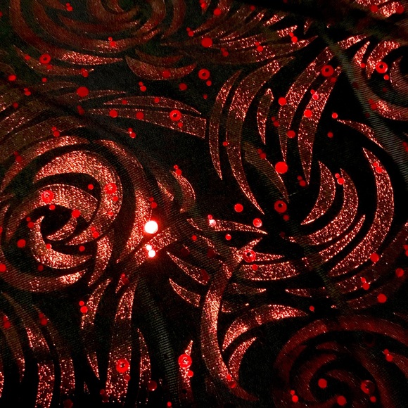 Sparkly Red Rose Pattern Ruffled Blouse - Picture 9 of 10